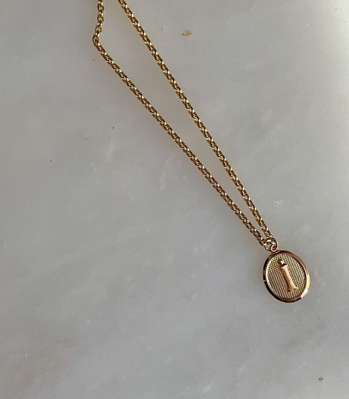 14K Gold Personalized Letter Necklace - Minimal and Elegant Design